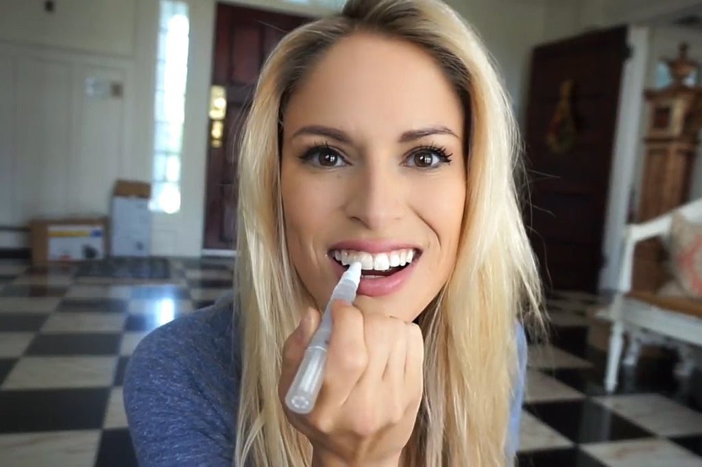 Flawless Teeth Whitening Pen